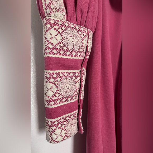 Vintage 70s Pink Prairie Cottage Lace Bib Long-sleeved Dress - Picture 4 of 12